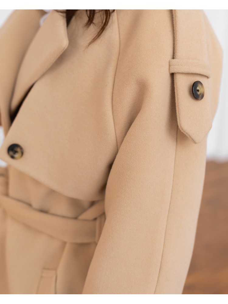 Жіночне пальто з клапаном, бежеве Жіночне пальто з клапаном, бежеве