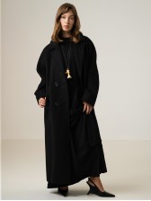Довге пальто з цільнокроєним рукавом на ґудзиках, чорний