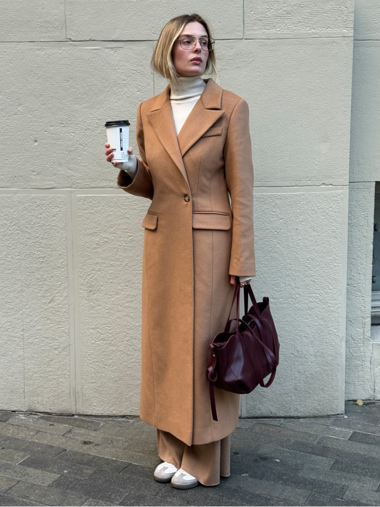 Приталене пальто "Queen" , бежевий Приталене пальто "Queen" , бежевий