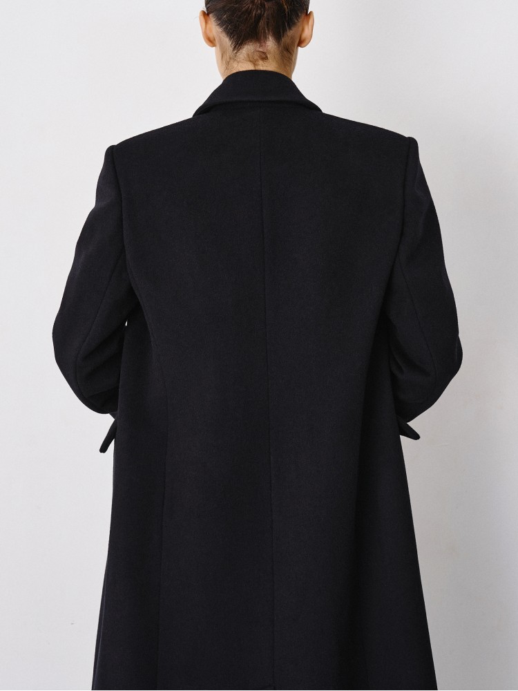 Пальто з чоловічого плеча, чорне Пальто з чоловічого плеча, чорне