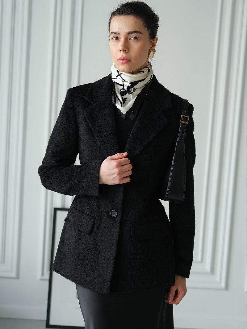 Пальто - жакет приталений, чорний