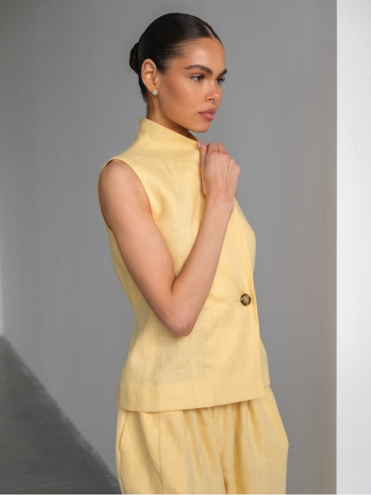 Лляний жилет з шалевим коміром, жовтий