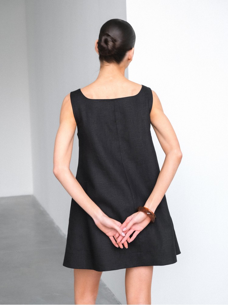 Лляна міні-сукня, чорна