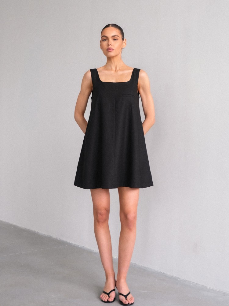 Лляна міні-сукня, чорна