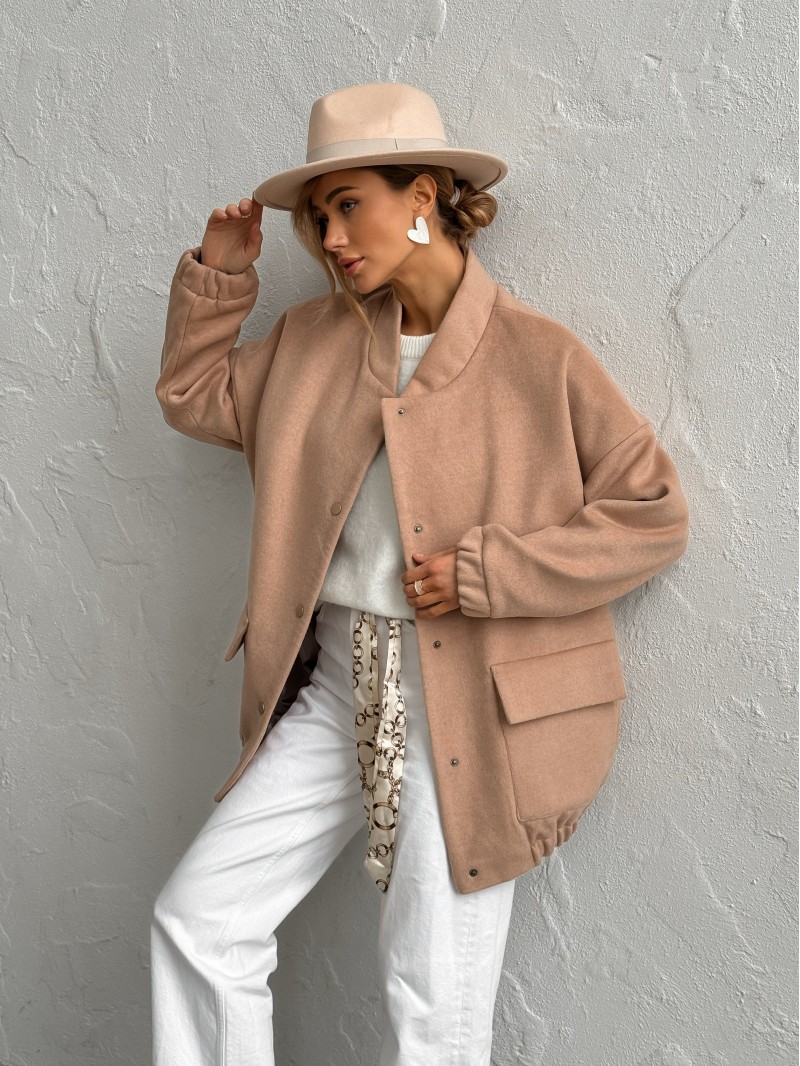 Бомбер з вовни, бежевий