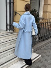 Двобортне довге пальто з обробною стрічкою, блакитне